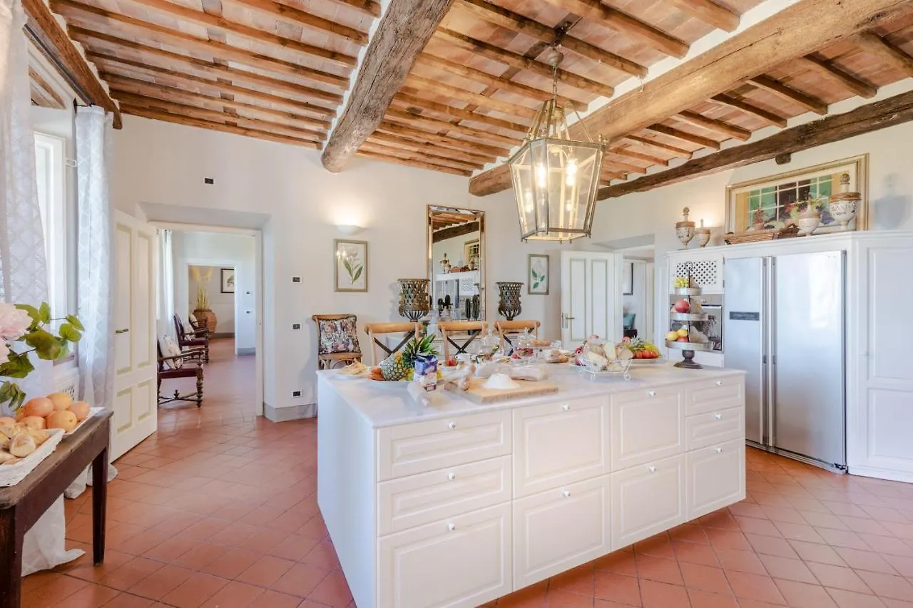 Fattoria Camigliano, Luxury Farmhouse With Pool Inside A Wine Estate Capannori