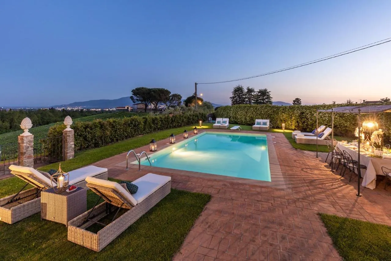 Villa Fattoria Camigliano, Luxury Farmhouse With Pool Inside A Wine Estate Capannori