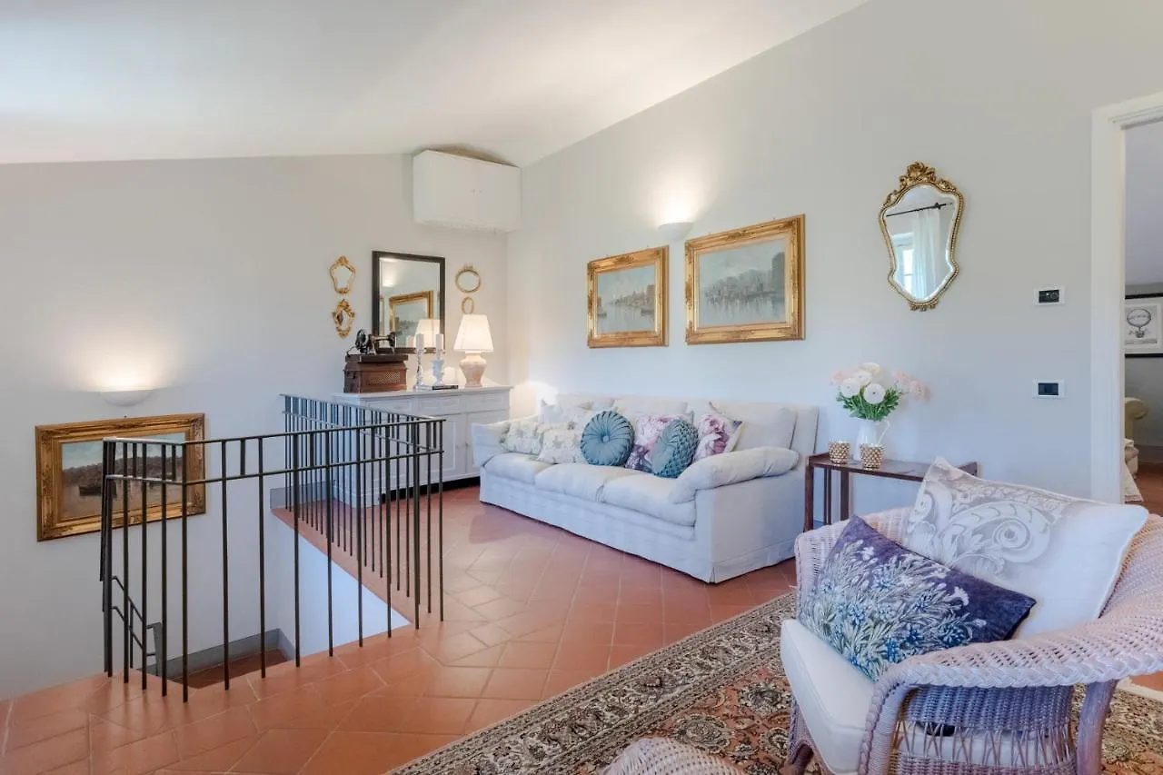 Fattoria Camigliano, Luxury Farmhouse With Pool Inside A Wine Estate Capannori Villa
