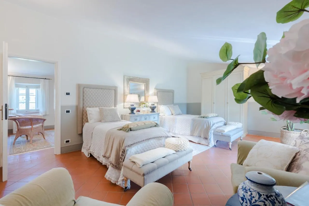 Fattoria Camigliano, Luxury Farmhouse With Pool Inside A Wine Estate Capannori