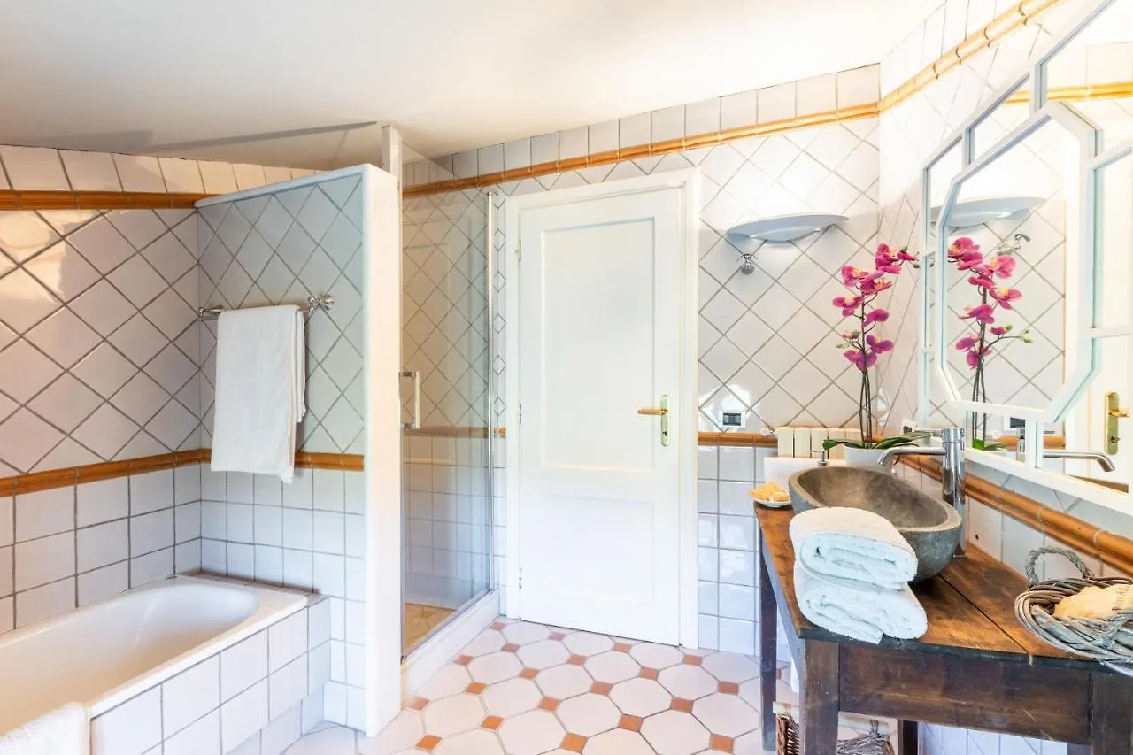 Fattoria Camigliano, Luxury Farmhouse With Pool Inside A Wine Estate Capannori Villa