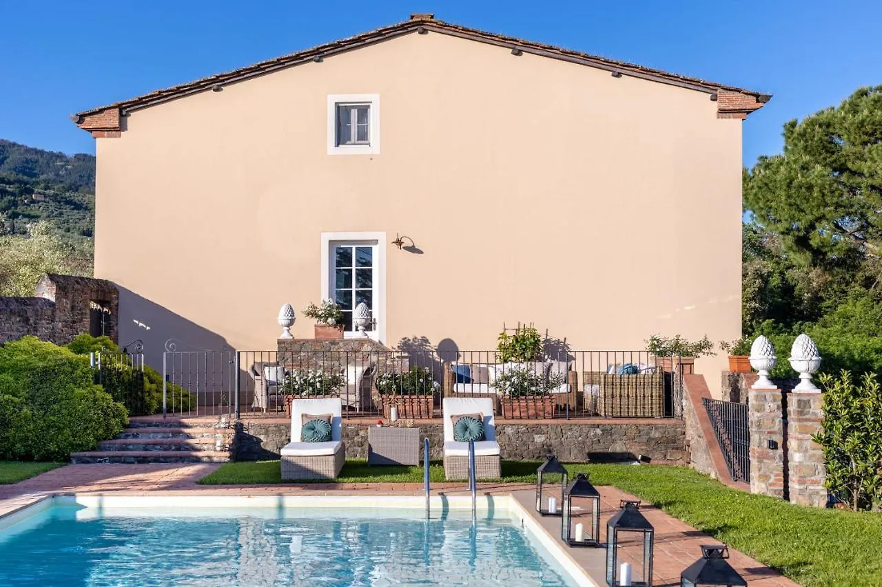 Villa Fattoria Camigliano, Luxury Farmhouse With Pool Inside A Wine Estate Capannori Italy