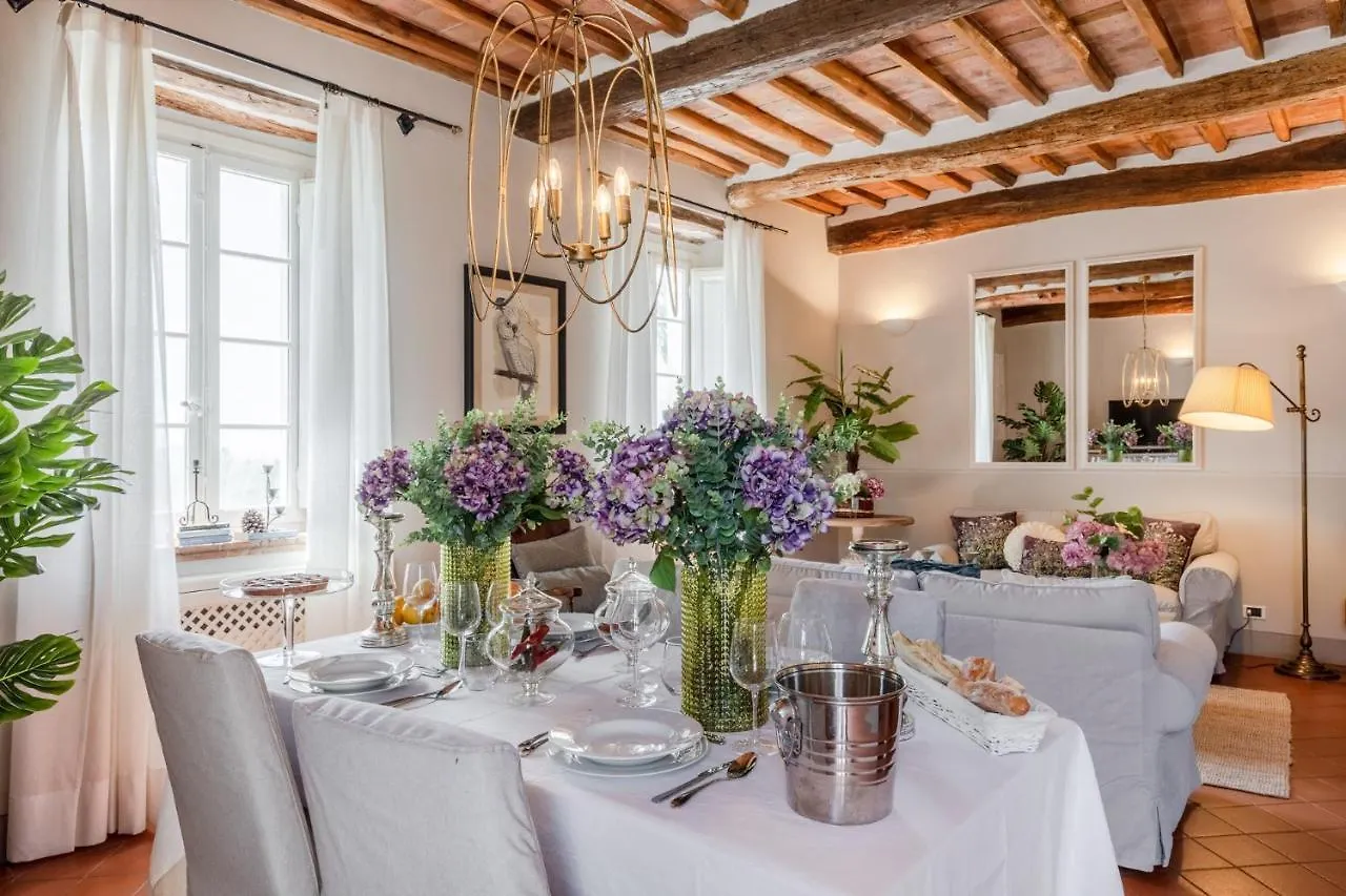 Villa Fattoria Camigliano, Luxury Farmhouse With Pool Inside A Wine Estate Capannori